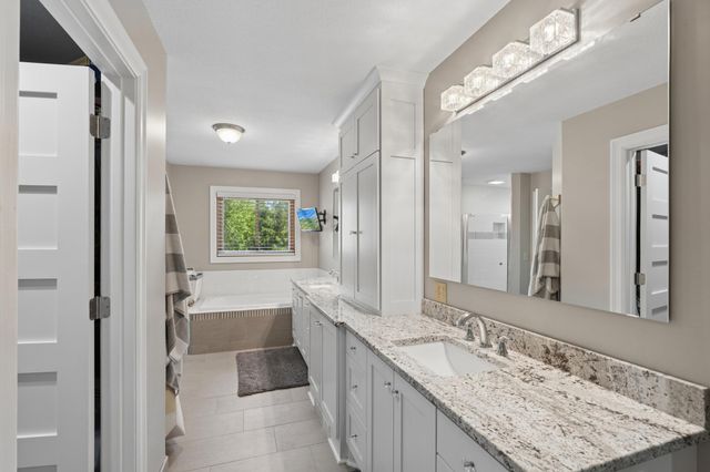 8850 Audubon Road, Chanhassen, MN 55317