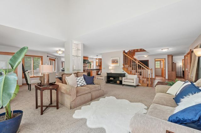 8850 Audubon Road, Chanhassen, MN 55317