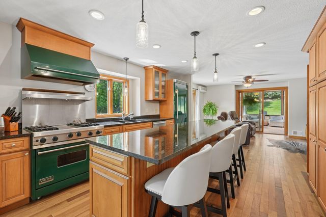 8850 Audubon Road, Chanhassen, MN 55317