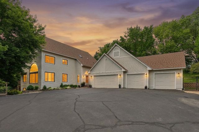 8850 Audubon Road, Chanhassen, MN 55317