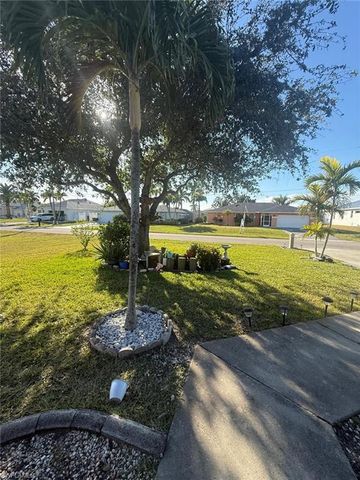 3915 SW 1st PL, Cape Coral, FL 33914