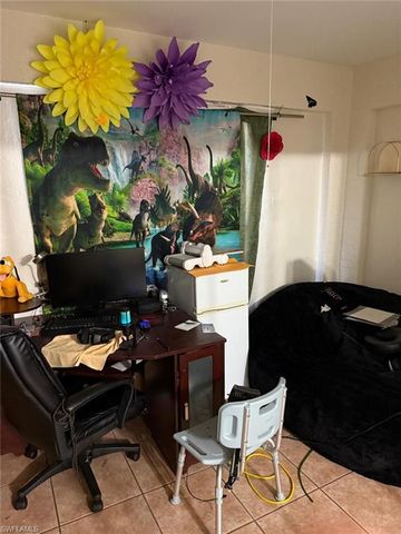 3915 SW 1st PL, Cape Coral, FL 33914