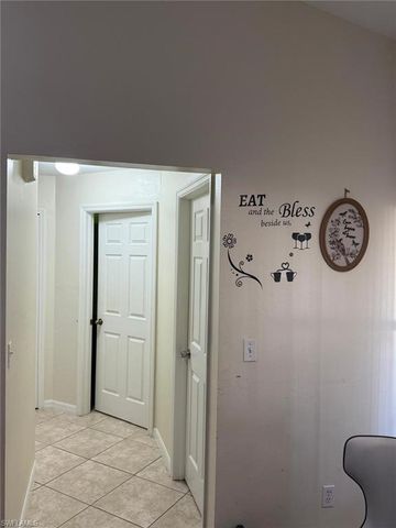 3915 SW 1st PL, Cape Coral, FL 33914