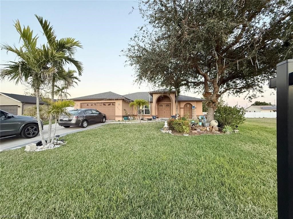 3915 SW 1st PL, CAPE CORAL, FL 33914 — photo 3