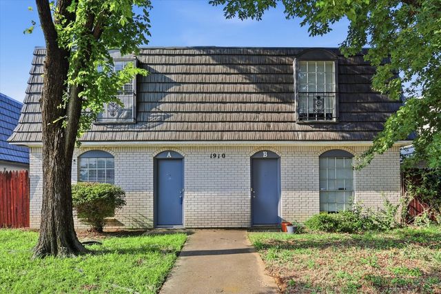 1910 W Sanford Street A, Arlington, TX 76012