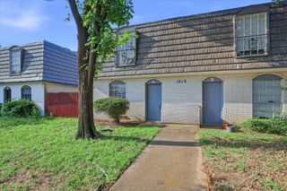 1910 W Sanford Street A, Arlington, TX 76012