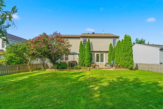 8482 Olenbrook Drive, Lewis Center, OH 43035