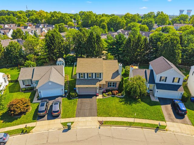 8482 Olenbrook Drive, Lewis Center, OH 43035