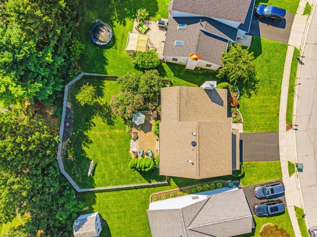 8482 Olenbrook Drive, Lewis Center, OH 43035