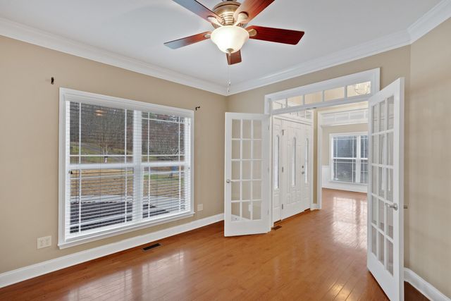 339 Knoll Creek Circle, Chattanooga, TN 37415