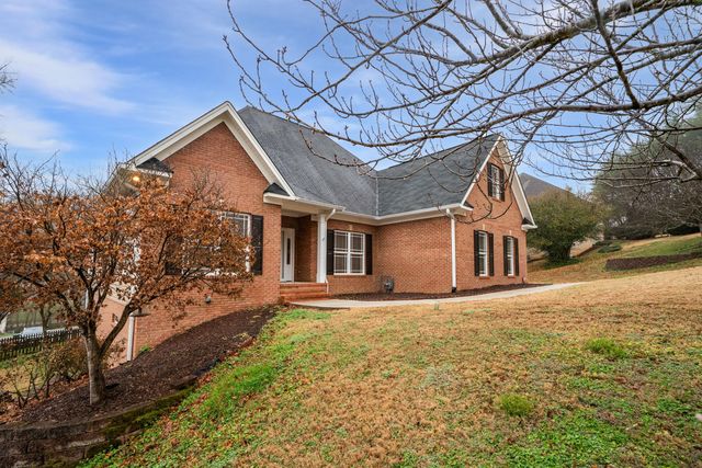 339 Knoll Creek Circle, Chattanooga, TN 37415