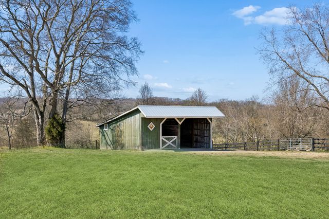 3188 Hampshire Pike, Mount Pleasant, TN 38474