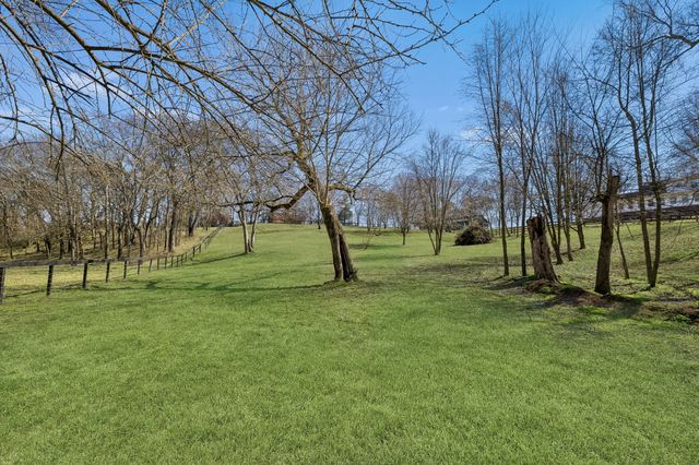 3188 Hampshire Pike, Mount Pleasant, TN 38474