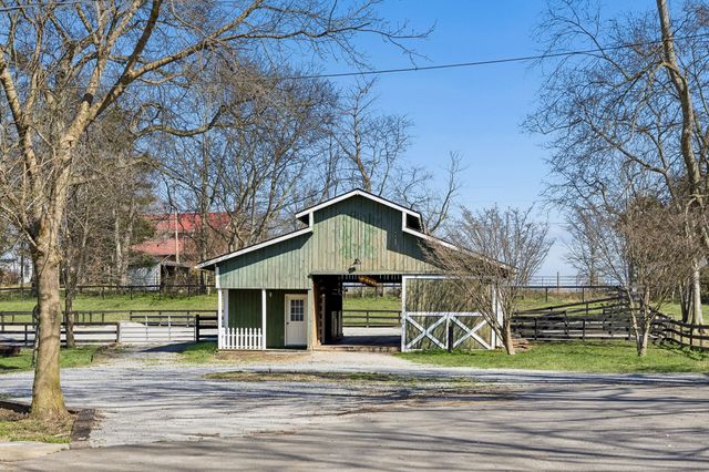 3188 Hampshire Pike, Mount Pleasant, TN 38474