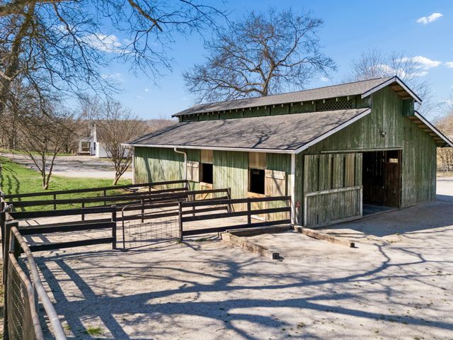 3188 Hampshire Pike, Mount Pleasant, TN 38474