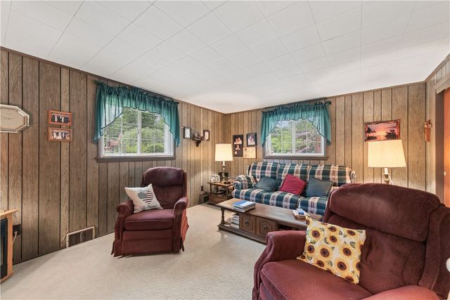 3305 Stag Drive, Hampton, PA 15044