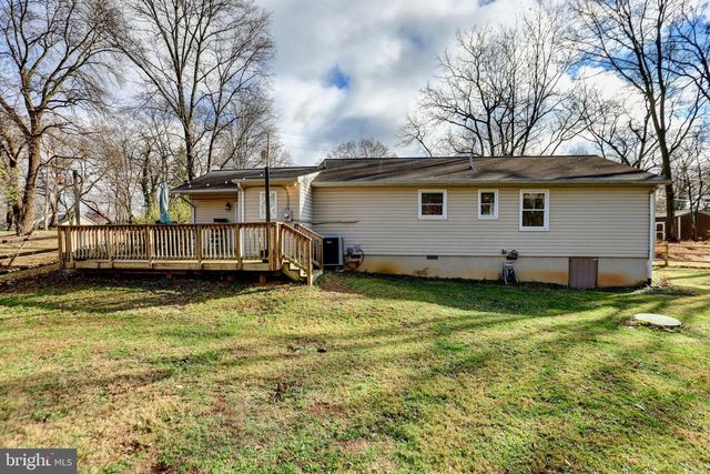 136 WOODCOCK AVE, Shepherdstown, WV 25443