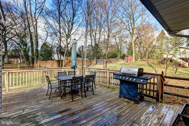 136 WOODCOCK AVE, Shepherdstown, WV 25443