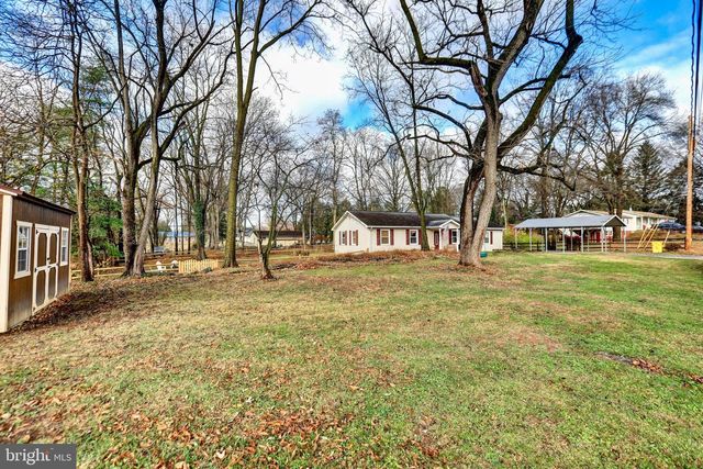 136 WOODCOCK AVE, Shepherdstown, WV 25443