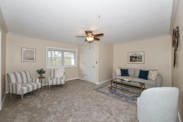 2828 River Bluff DRIVE, Janesville, WI 53545