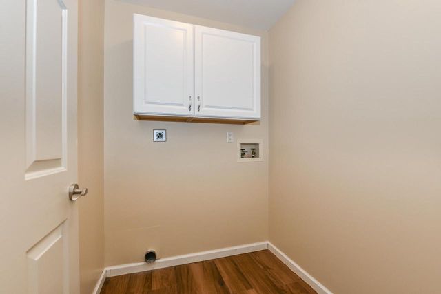 2828 River Bluff DRIVE, Janesville, WI 53545