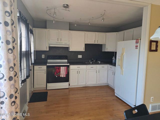 6731 Garden Road, Building 2, Maumee, OH 43537