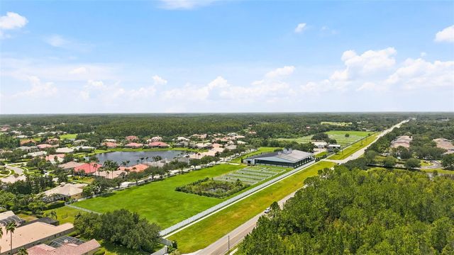 4618 AVENUE LONGCHAMPS, Lutz, FL 33558
