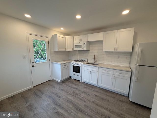 3 GREENWAY STREET, Hazlet, NJ 07730