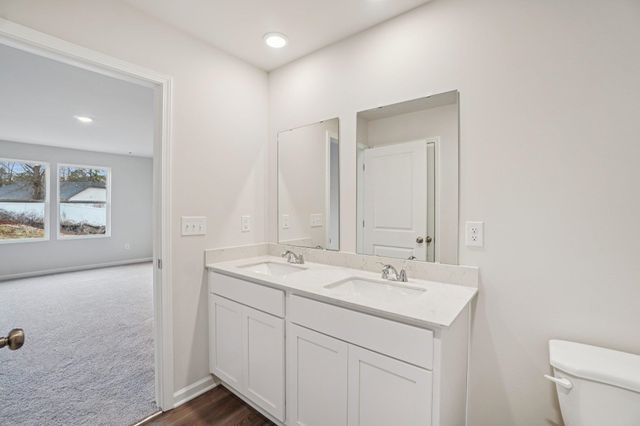 527 Tomlin Trail, Spartanburg, SC 29301