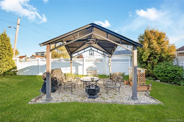 53 Lincoln Boulevard, Bethpage, NY 11714