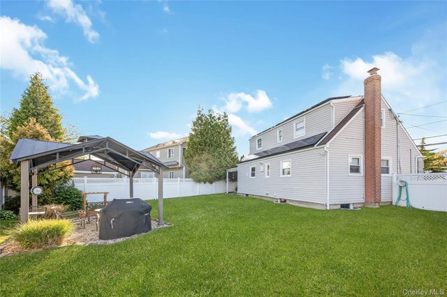 53 Lincoln Boulevard, Bethpage, NY 11714