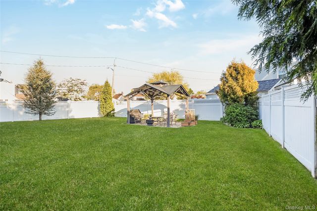 53 Lincoln Boulevard, Bethpage, NY 11714