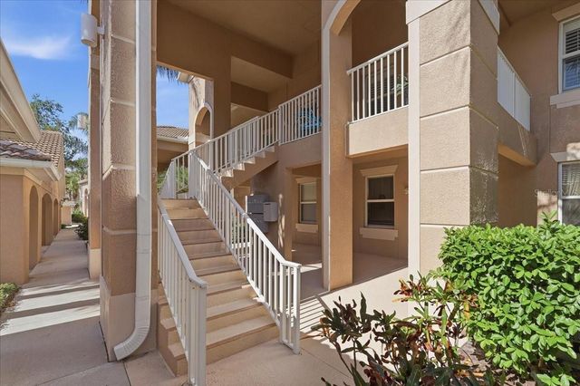 819 FAIRWAYCOVE LANE 204, Bradenton, FL 34212