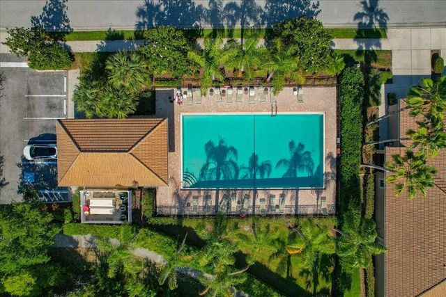 819 FAIRWAYCOVE LANE 204, Bradenton, FL 34212
