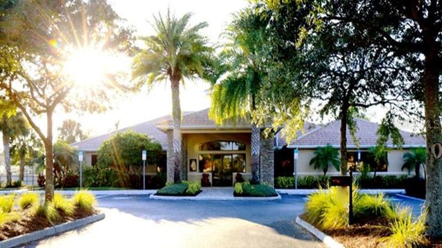 819 FAIRWAYCOVE LANE 204, Bradenton, FL 34212