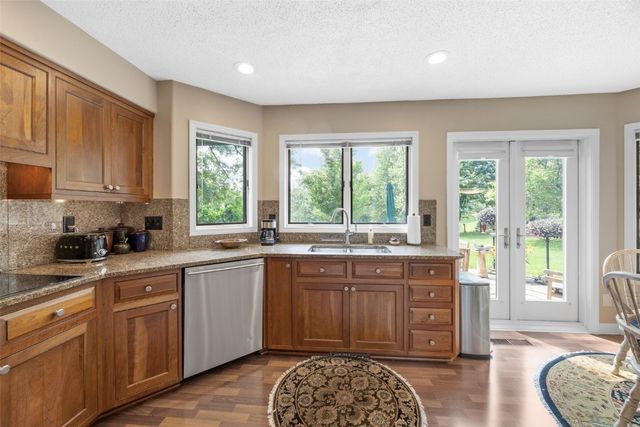 13 South View Drive NE, Iowa City, IA 52240