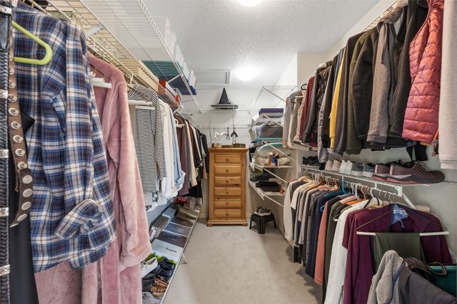 13 South View Drive NE, Iowa City, IA 52240