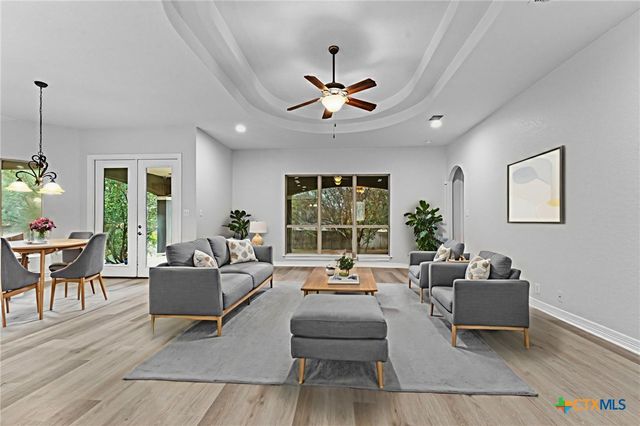 2213 Small Town Drive, New Braunfels, TX 78130