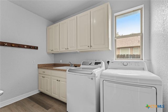 2213 Small Town Drive, New Braunfels, TX 78130