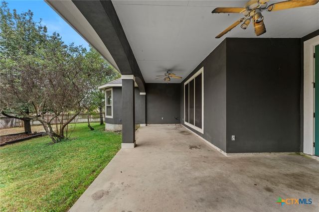 2213 Small Town Drive, New Braunfels, TX 78130