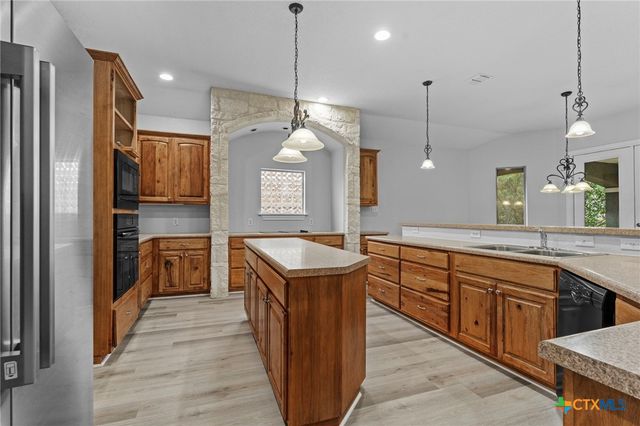 2213 Small Town Drive, New Braunfels, TX 78130