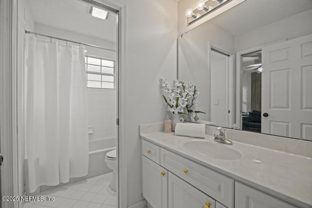 1453 HARRINGTON PARK Drive, Jacksonville, FL 32225