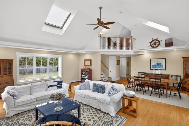 89 Rock Harbor Rd, Orleans, MA 02653