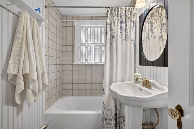 89 Rock Harbor Rd, Orleans, MA 02653