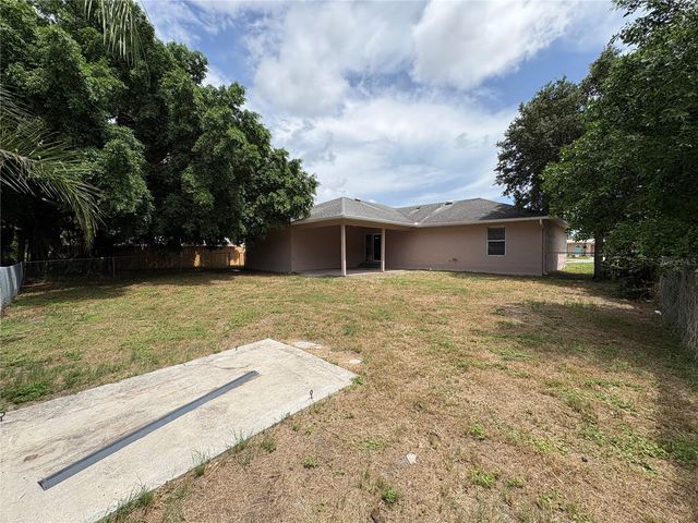 1116 W 40TH AVENUE, Bradenton, FL 34205