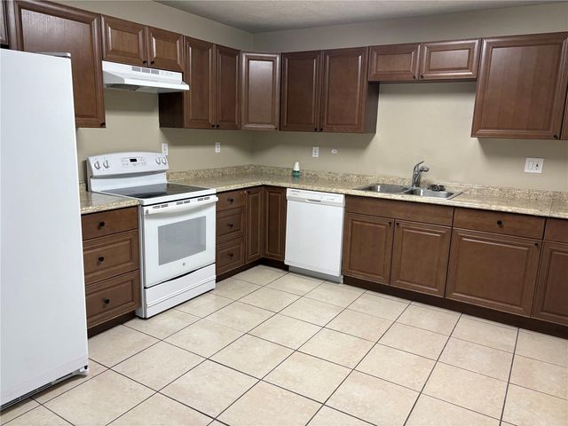 1116 W 40TH AVENUE, Bradenton, FL 34205