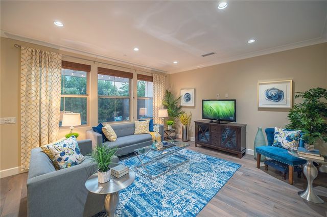 103 Oasis, Irvine, CA 92620