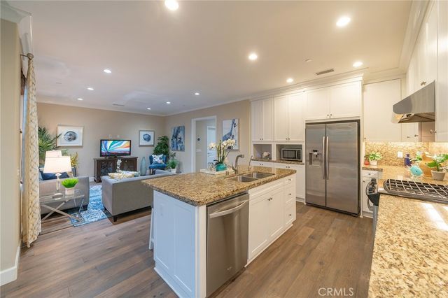 103 Oasis, Irvine, CA 92620
