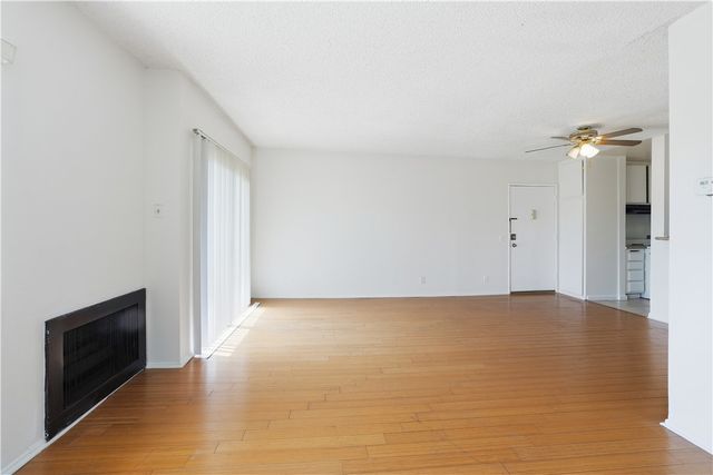 12203 Magnolia 204, Valley Village, CA 91607