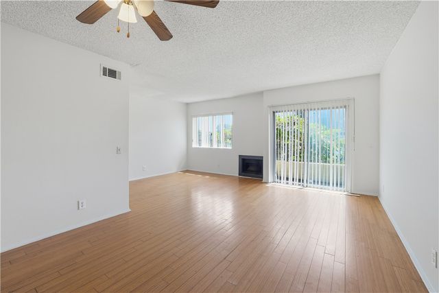 12203 Magnolia 204, Valley Village, CA 91607